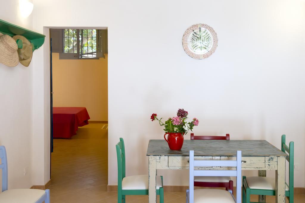 Le Case Dello Zingaro Contrada Sauci Grande Zimmer foto
